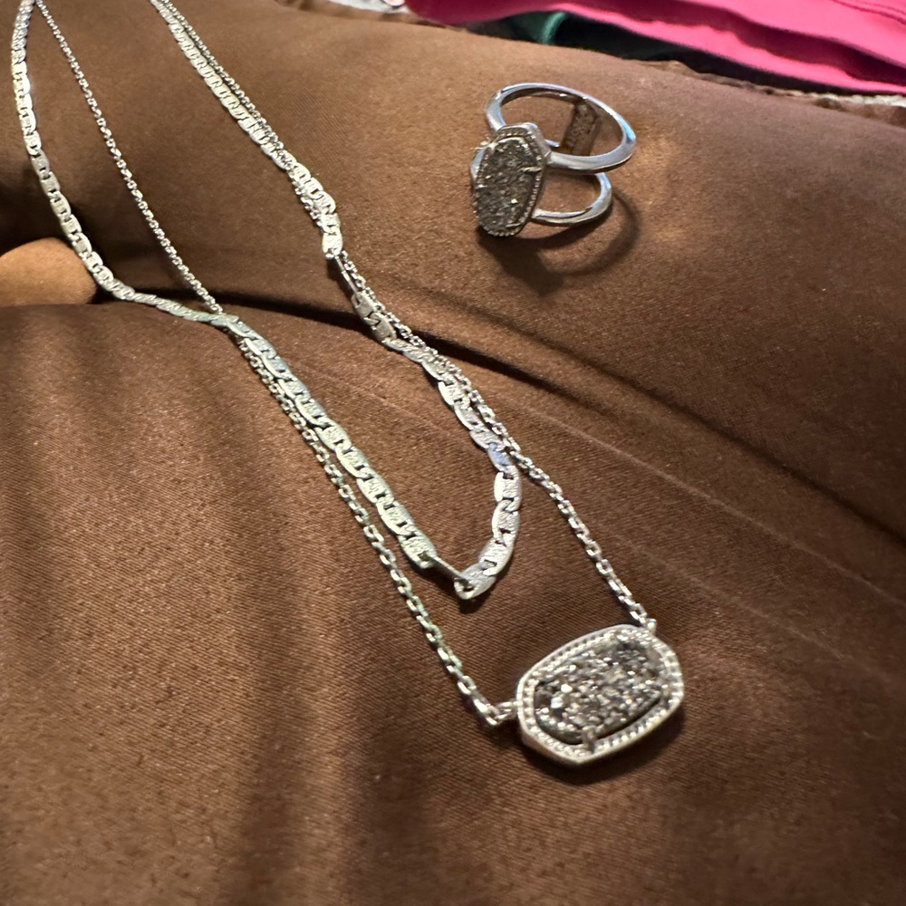 Beautiful Kendra Scott original necklace and ring💜